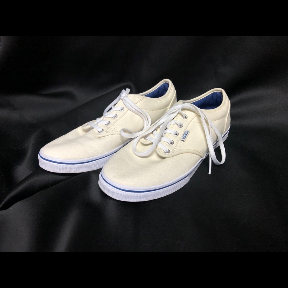 Authentic Lo Pro Vans - Cream